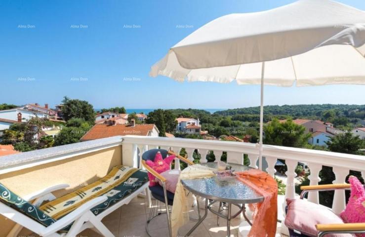 House House with apartments for sale, Premantura