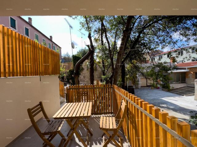 House Brand new bed and breakfast in the center of Pula!