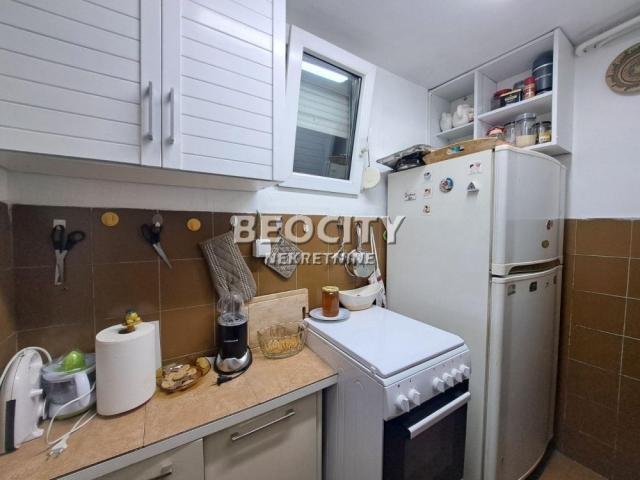 Vračar, Hram Svetog Save, Hadži Melentijeva, 3. 0, 68m2, 238000EUR