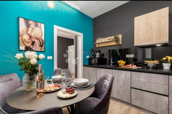 Flat Centar, Rijeka, 135m2