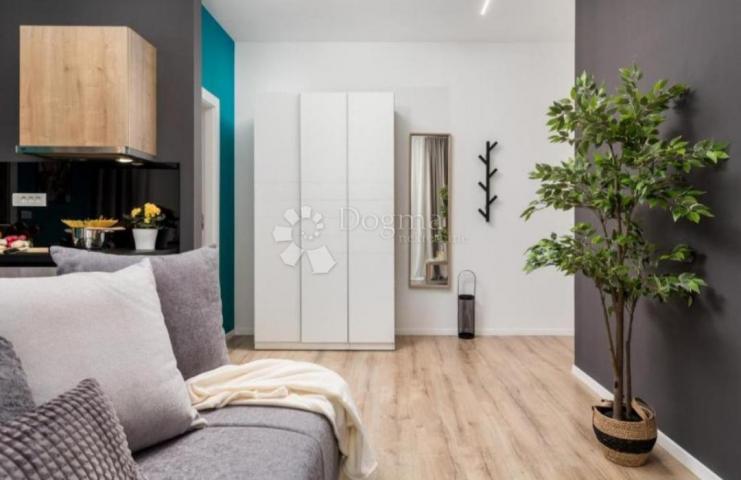 Flat Centar, Rijeka, 135m2