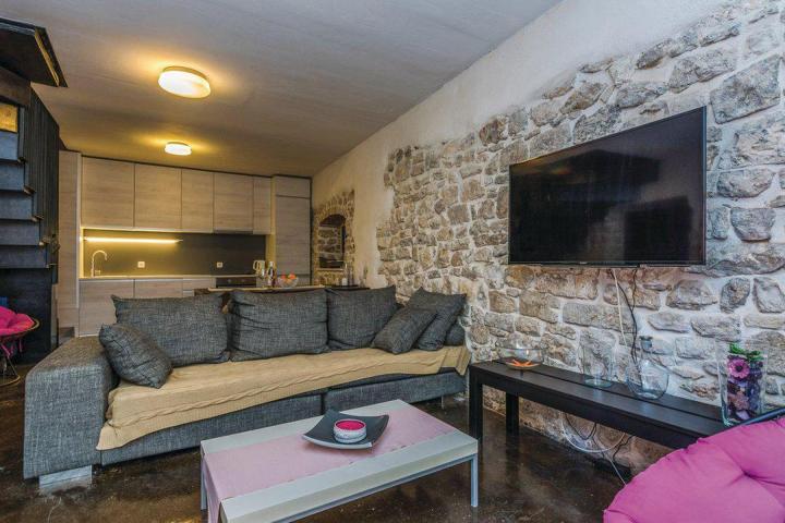 Zadar, Poluotok, luksuzna moderna vila u centru grada NKP 160 m2