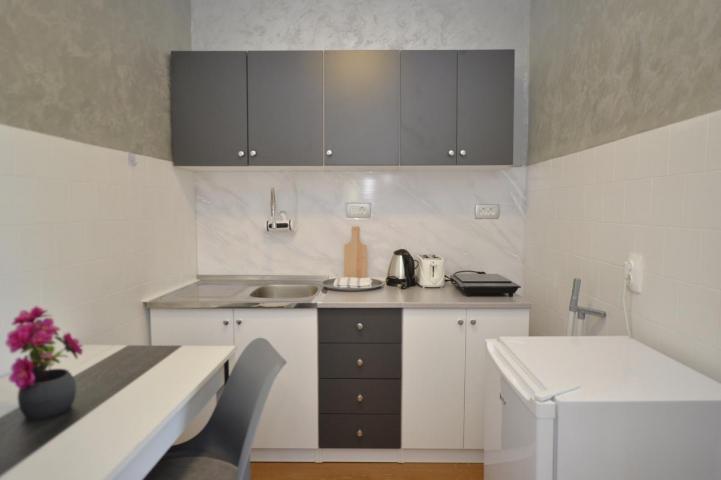 For rent: Studio apartment in Tivat