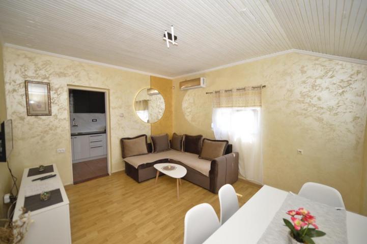 For rent: One-bedroom apartment in Tivat