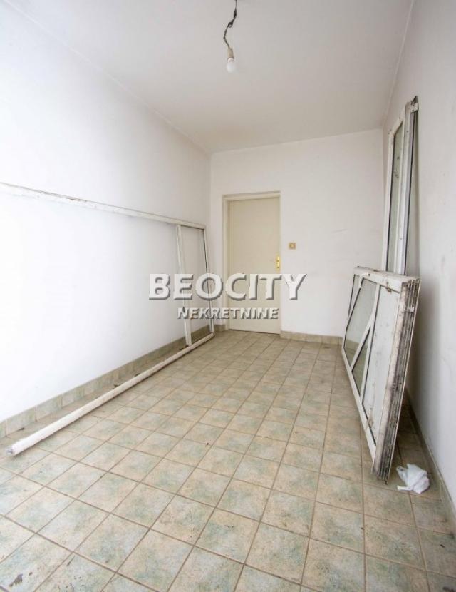 Zvezdara, Mirijevo, Mirijevski venac, 1. 0, 25m2, 300EUR veoma povoljno