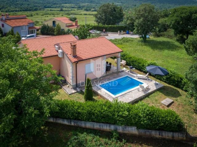 Labin area, house with swimming pool