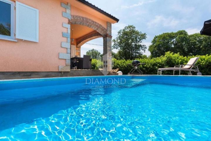 Labin area, house with swimming pool