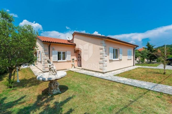 Labin area, house with swimming pool