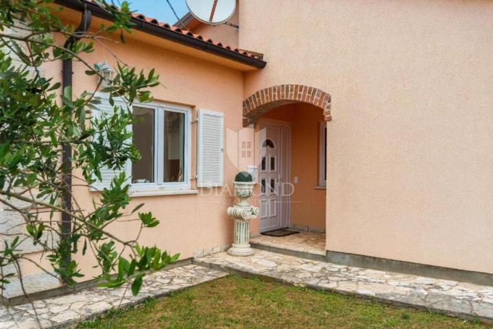 Labin area, house with swimming pool