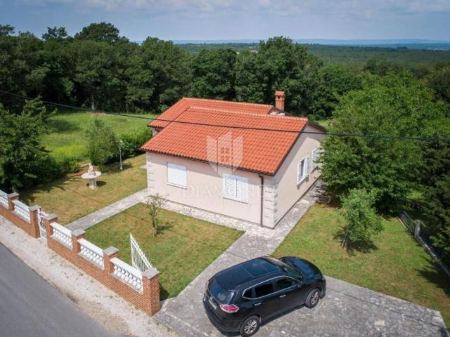 Labin area, house with swimming pool