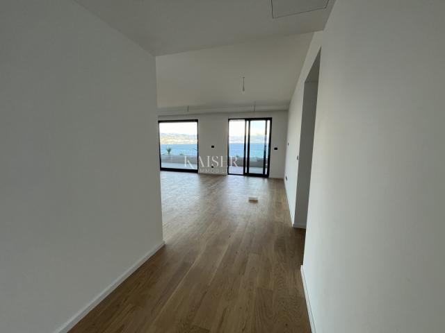 Flat Ičići, Opatija - Okolica, 352,15m2