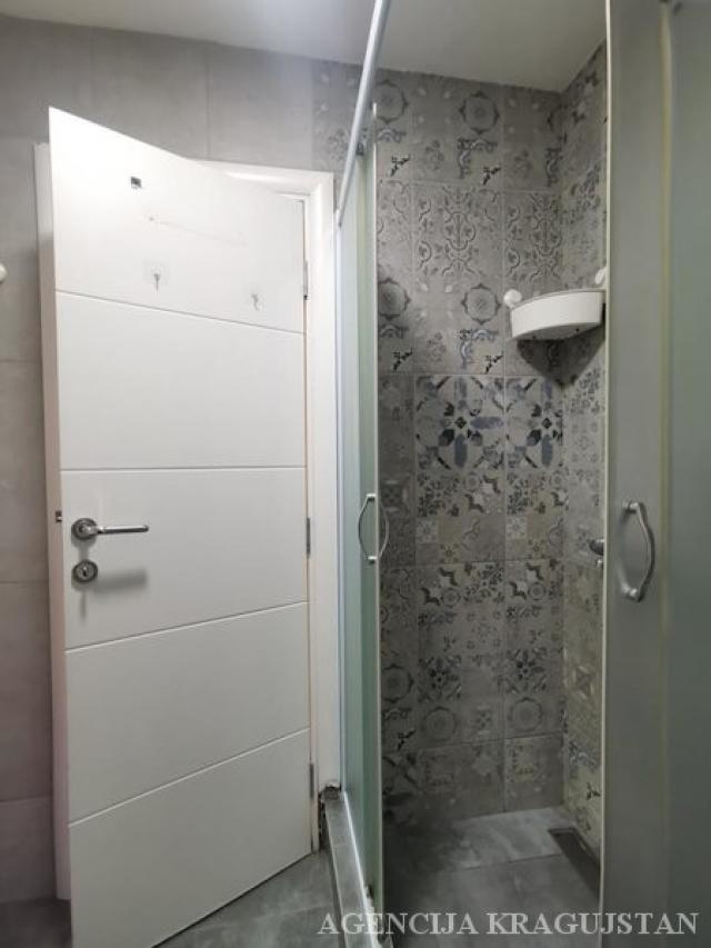 Izdavanje, Stan, 32. 00m2 , Centar