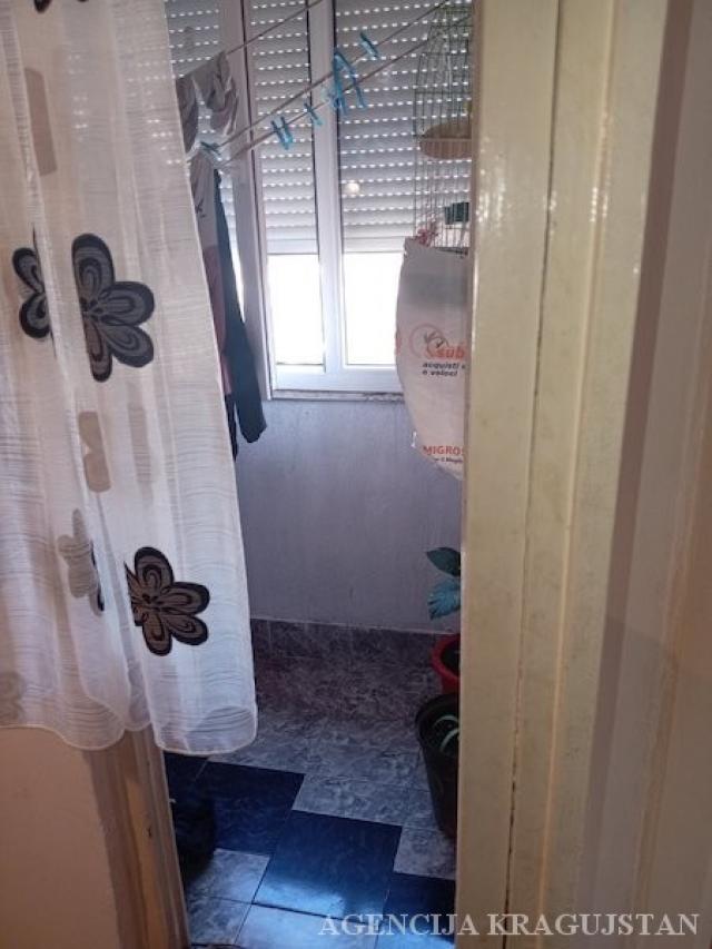 Izdavanje, Stan, 61. 00m2 , Centar