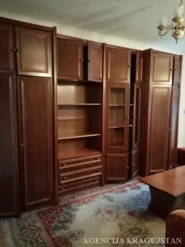 Izdavanje, Stan, 36. 00m2 , Centar