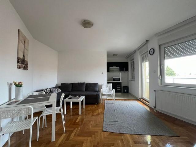 534852-Jednoiposoban-36m2-Bulevar Patrijaha Pavla