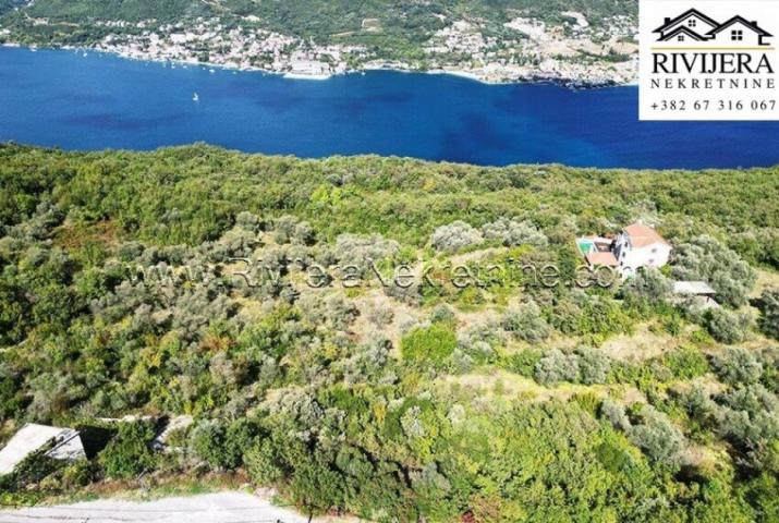 For sale land with building permit in Lustica