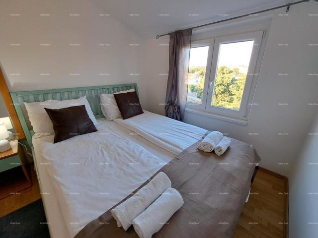 Stan Novouređeni penthouse s pogledom na more, Poreč!