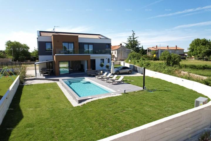 House Modern villa with pool in Vodnjan