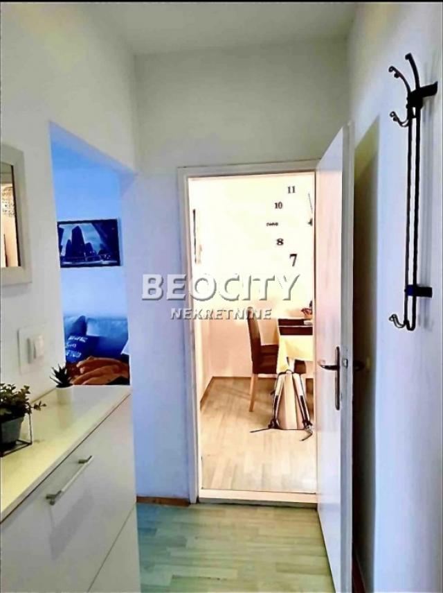 Novi Sad, Centar, Beogradski kej, 2. 0, 54m2, 650EUR