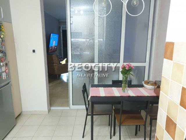 Novi Sad, Detelinara, Dr Svetislava Kasapinovića, 3. 0, 74m2, 750EUR