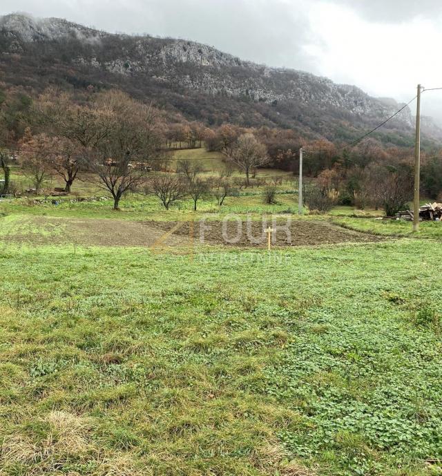 Istra, Buzet - okolica, građevinsko zemljište, 1. 245m2