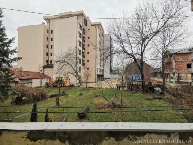 Izdavanje, Stan, 52. 00m2 , Centar