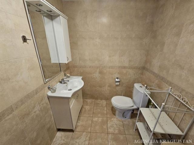 Prodaja, Stan, 90. 00m2 , Centar