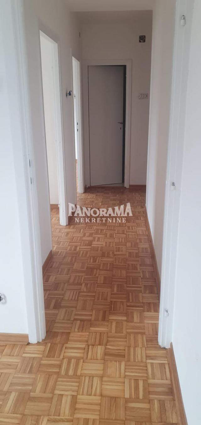 Novi Beograd-Blok 30, 4. 0, 92m2, uknjižen ID#3142