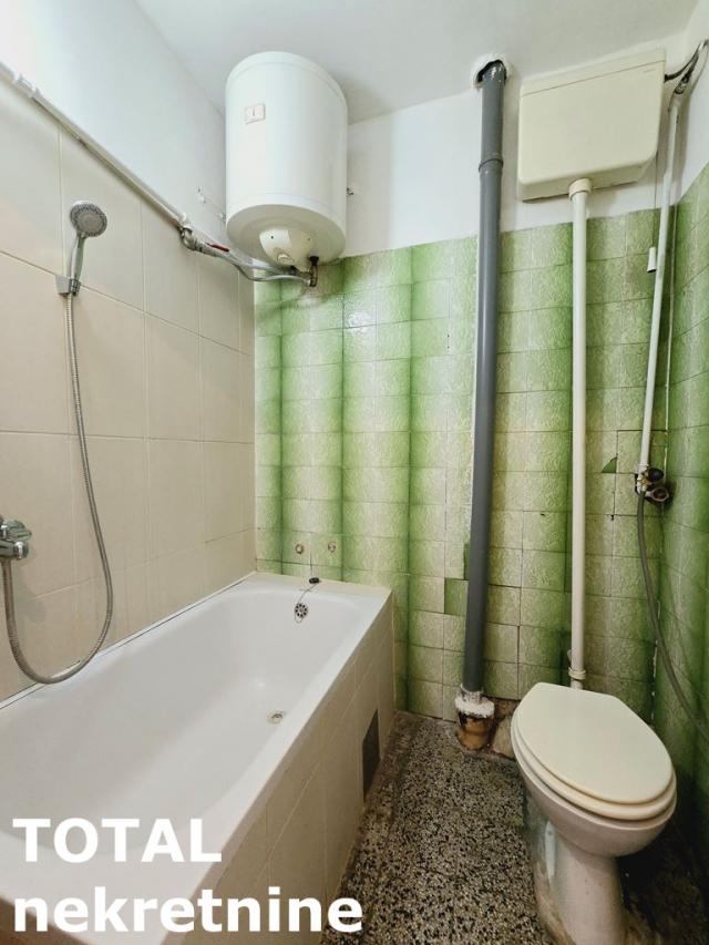 1 Jednosoban stan NOVI SAD, 66950€