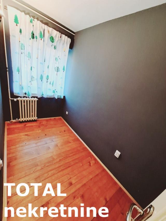 4 Četvorosoban stan NOVI SAD, 244000€