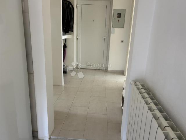 Flat Bulevard, Rijeka, 84m2