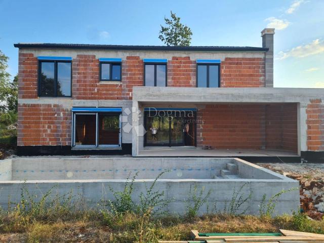 House Tinjan, 184m2