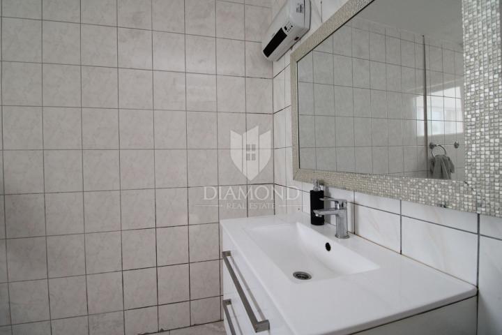 Apartment  Rijeka, 145m2