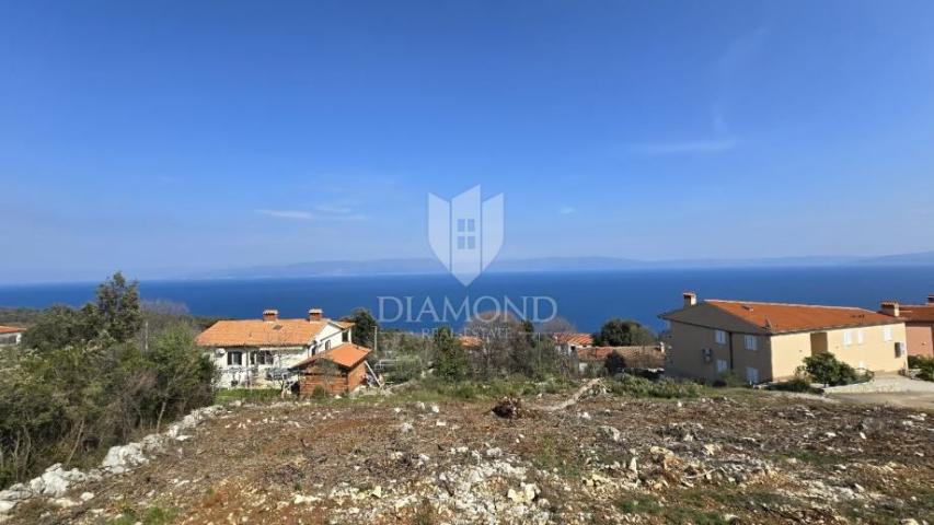 Land Labin, 836m2