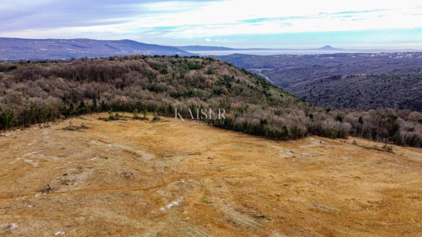 Rakalj - zemljište za izgradnju 50 vila, 45 000 m2