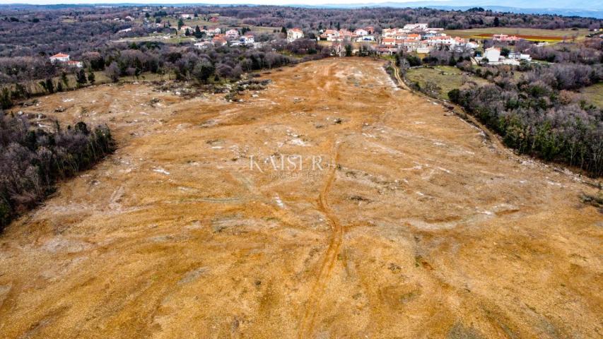 Rakalj - zemljište za izgradnju 50 vila, 45 000 m2