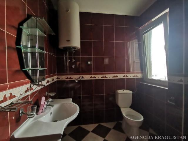 Prodaja, Stan, 127. 00m2 , Centar