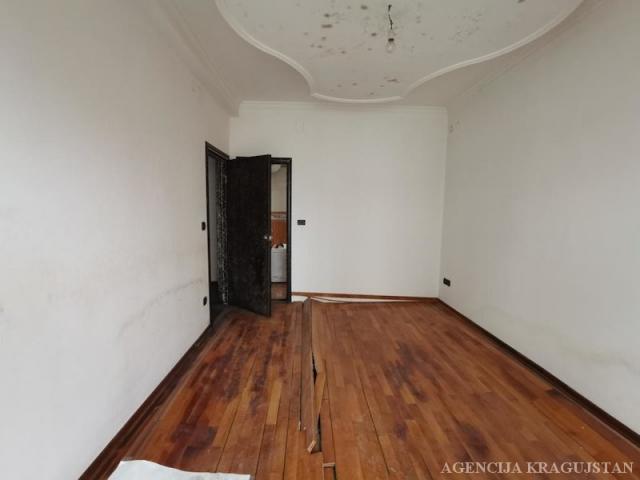 Prodaja, Stan, 127. 00m2 , Centar