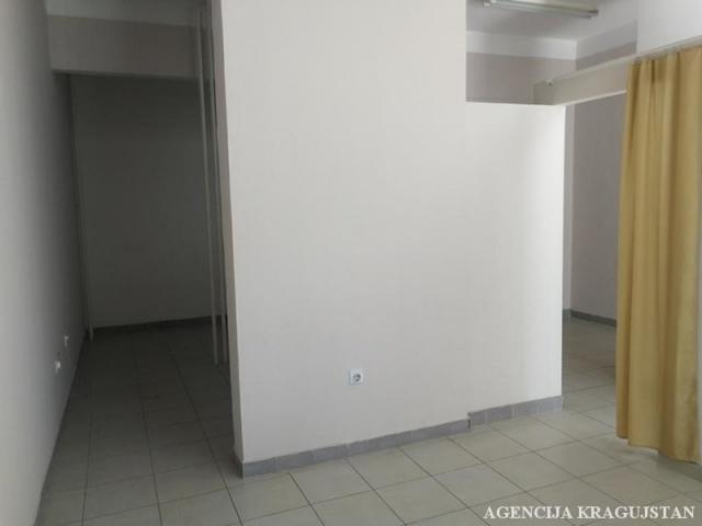 Prodaja, Lokal, 42. 00m2 , Bubanj