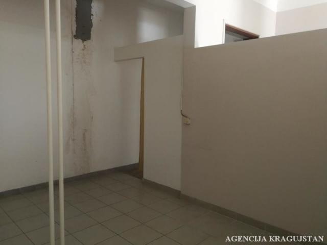 Prodaja, Lokal, 42. 00m2 , Bubanj