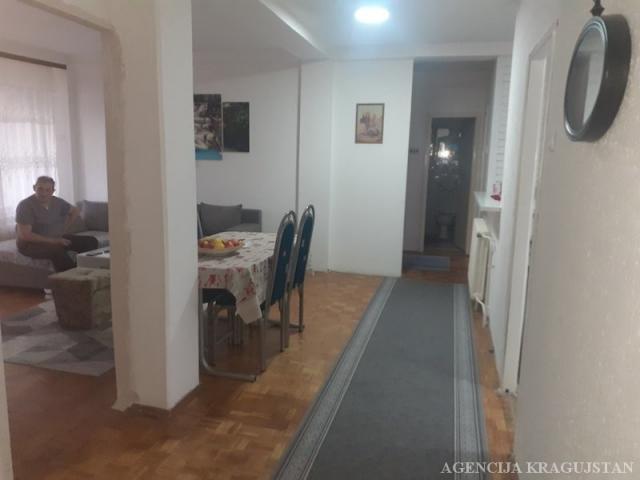 Prodaja, Stan, 86. 00m2 , Aerodrom