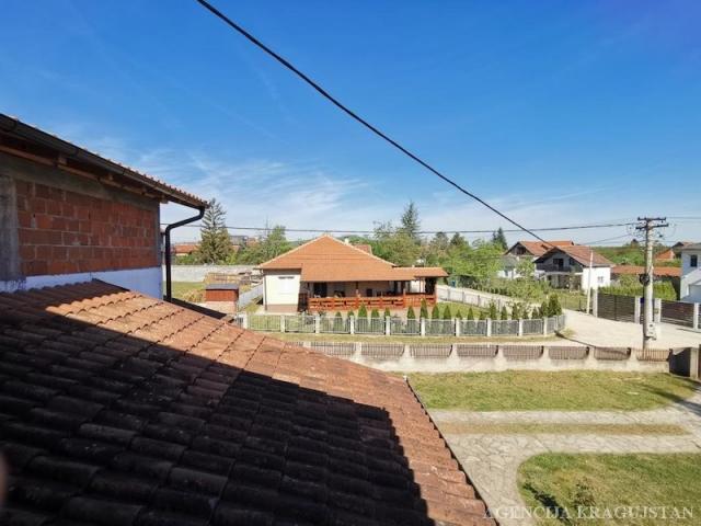 Prodaja, Kuća, 303. 00m2 , Šumarice