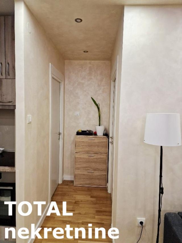 1. 5 Jednoiposoban stan NOVI SAD, 84980€