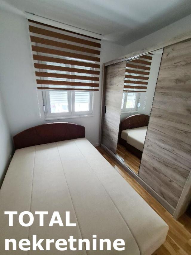 1. 5 Jednoiposoban stan NOVI SAD, 84980€