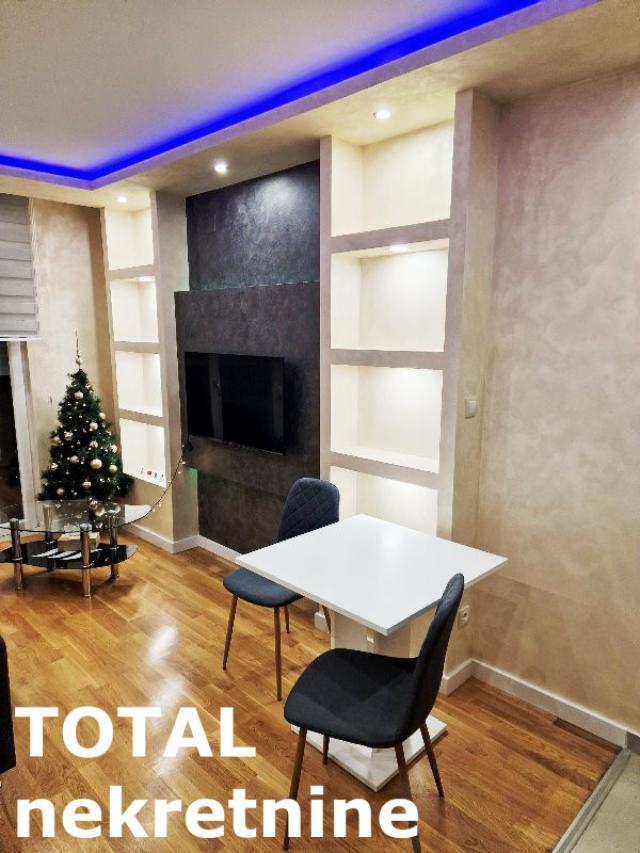 1. 5 Jednoiposoban stan NOVI SAD, 84980€