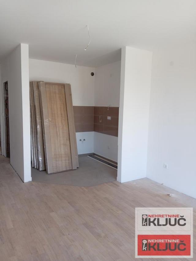 SREMSKA KAMENICA, 70m2, Četvorosoban, Novogradnja