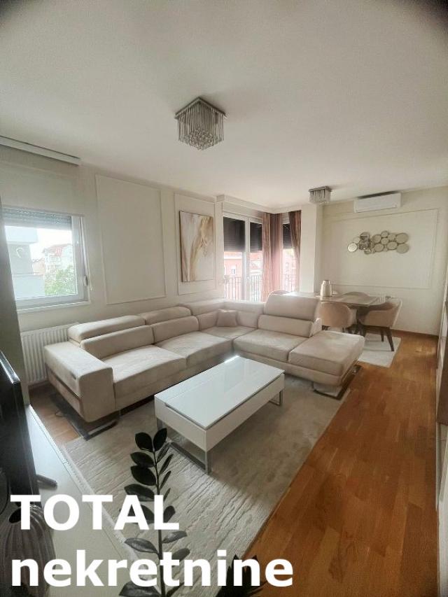 3 Trosoban stan NOVI SAD, 182300€