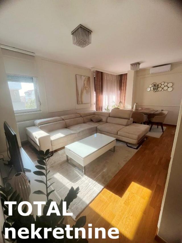 3 Trosoban stan NOVI SAD, 182300€