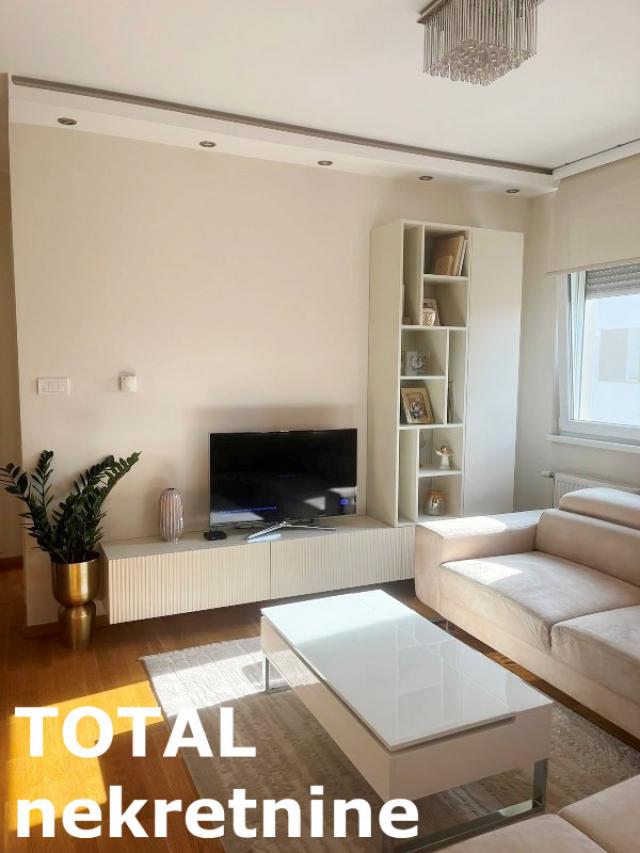 3 Trosoban stan NOVI SAD, 182300€