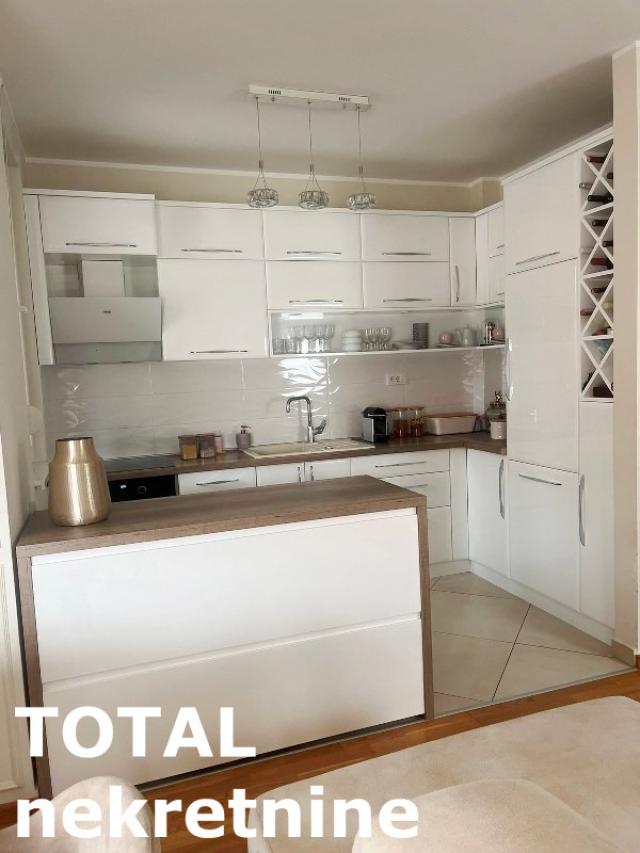 3 Trosoban stan NOVI SAD, 182300€